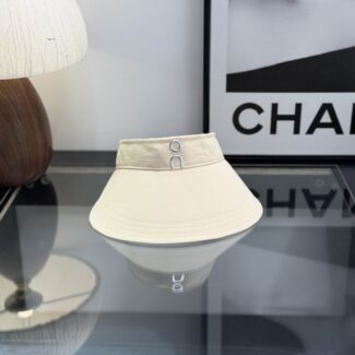 VISIERE On beige